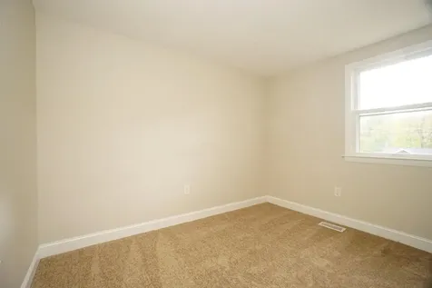 42 Woodfield Street Nashua NH 03062