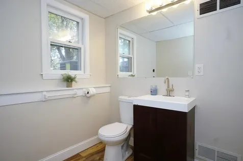 42 Woodfield Street Nashua NH 03062