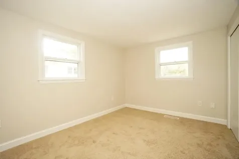 42 Woodfield Street Nashua NH 03062