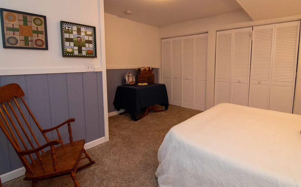 35 Locksley Lane Raymond NH 03077