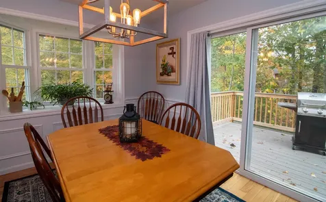 35 Locksley Lane Raymond NH 03077