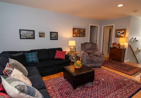 35 Locksley Lane Raymond NH 03077