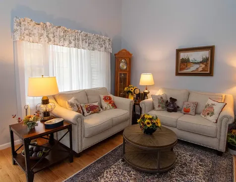 35 Locksley Lane Raymond NH 03077