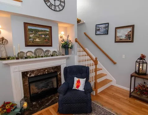 35 Locksley Lane Raymond NH 03077