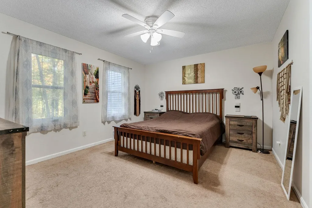 190 Oak Circle Colchester VT 05446