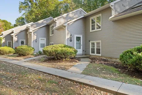 190 Oak Circle Colchester VT 05446