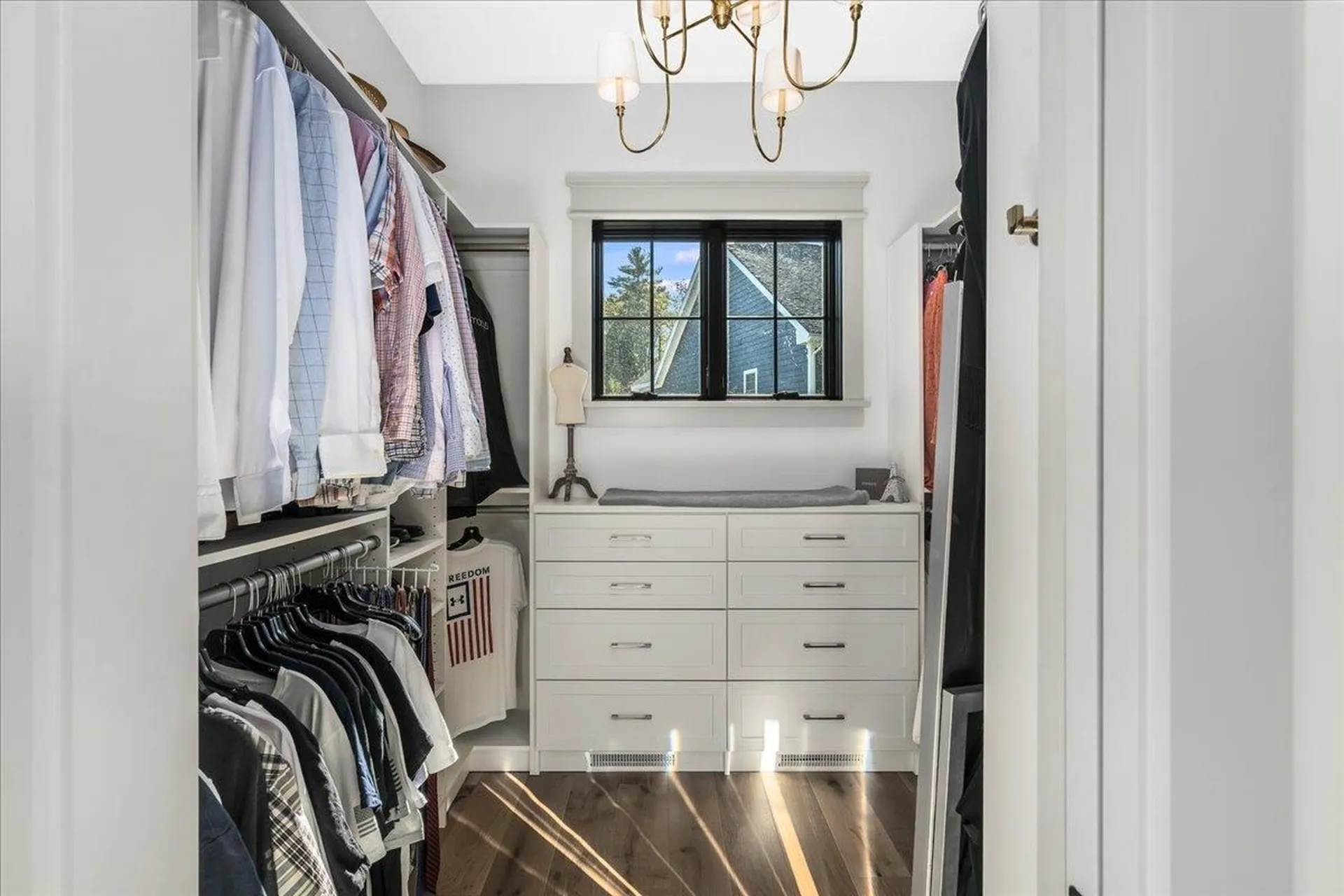 63 Commanders Helm Laconia NH 03246