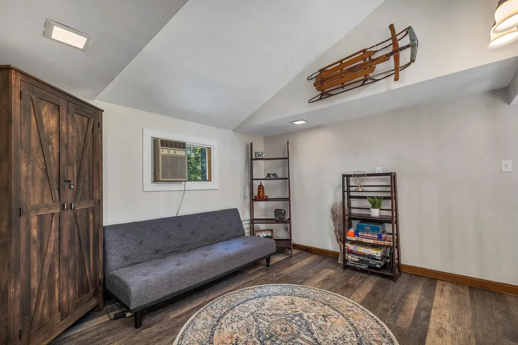 7 Wildwood Road Albany NH 03818