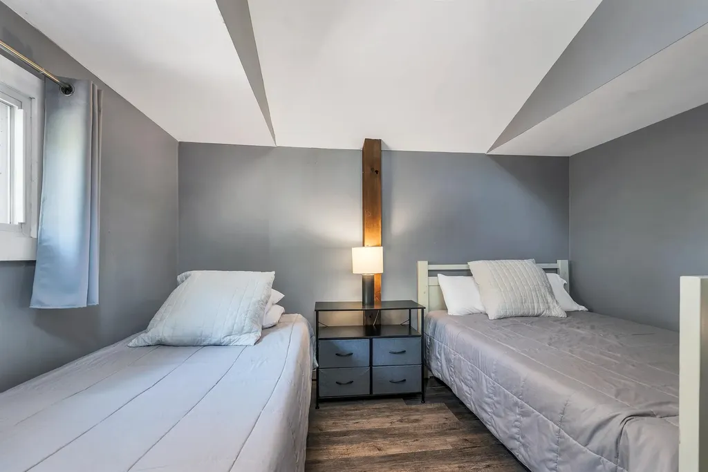 7 Wildwood Road Albany NH 03818