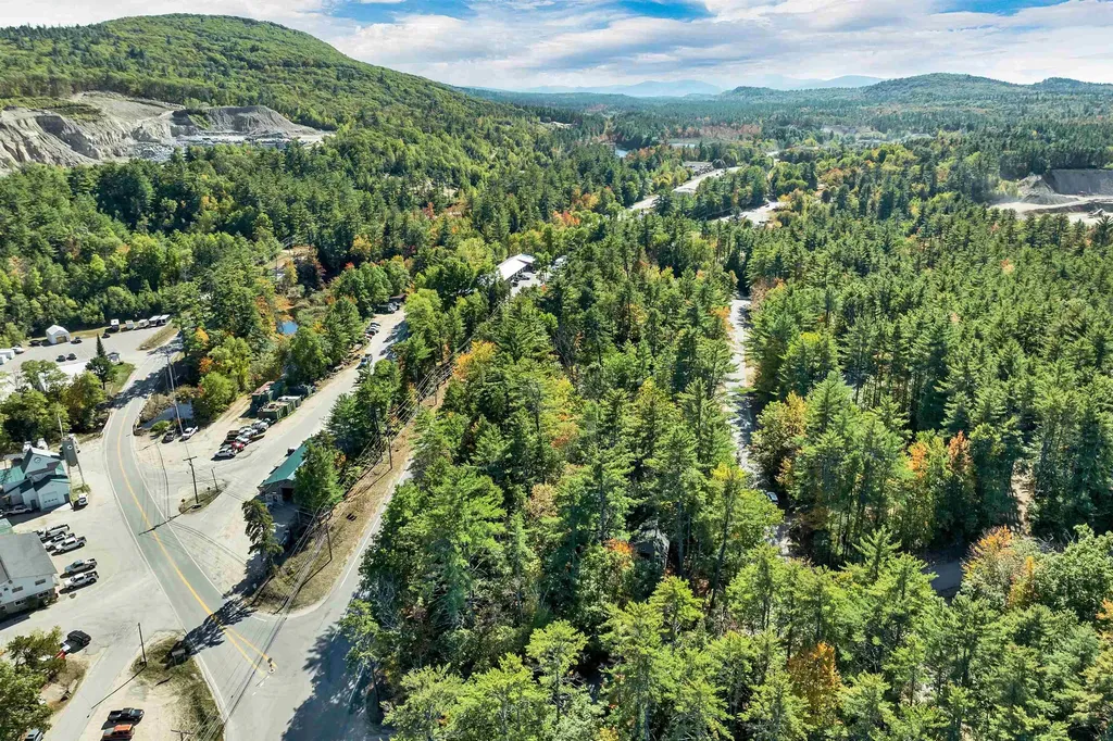 7 Wildwood Road Albany NH 03818