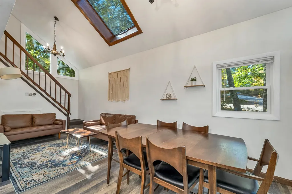 7 Wildwood Road Albany NH 03818