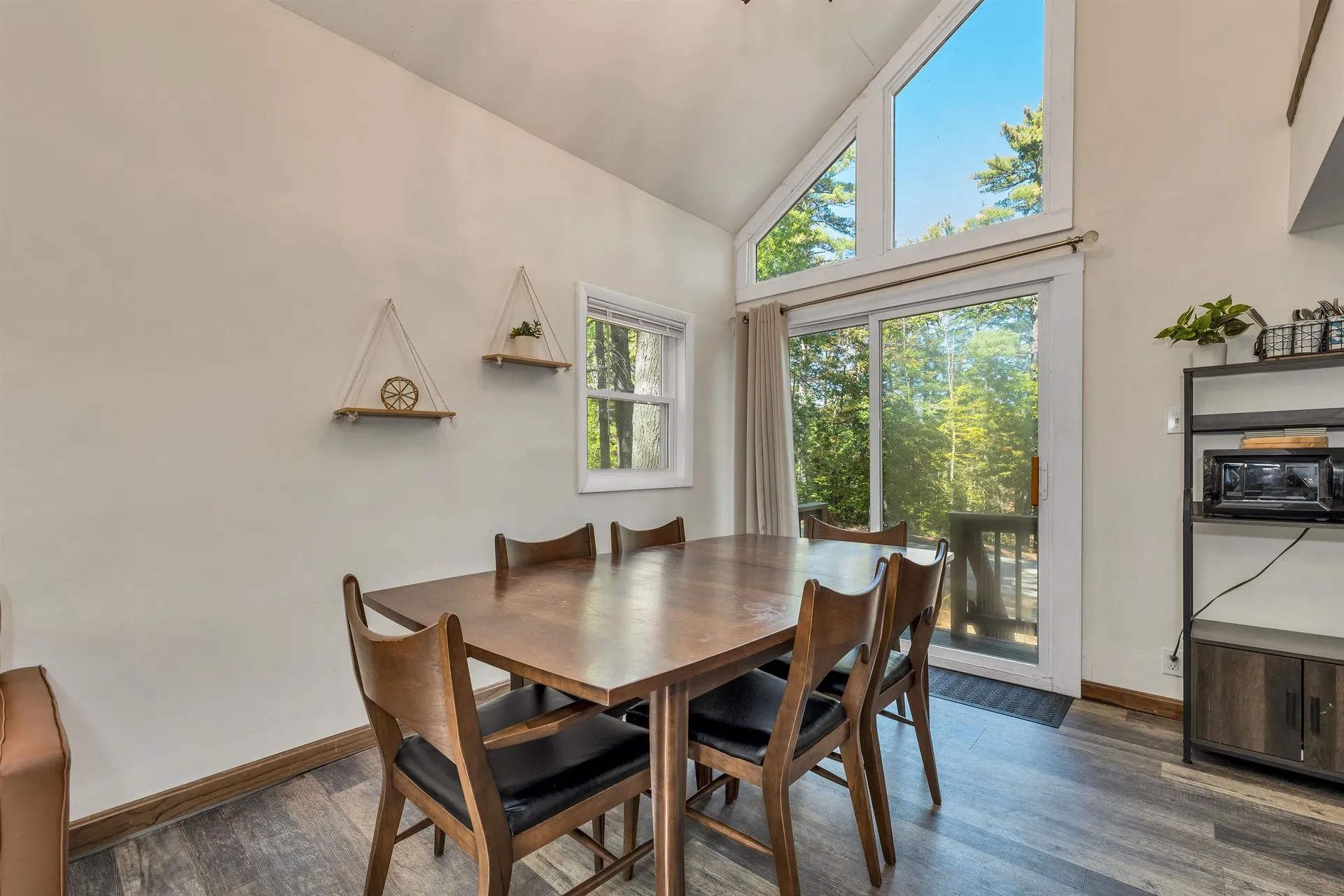 7 Wildwood Road Albany NH 03818