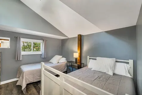 7 Wildwood Road Albany NH 03818