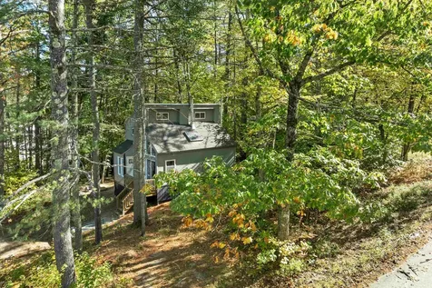 7 Wildwood Road Albany NH 03818