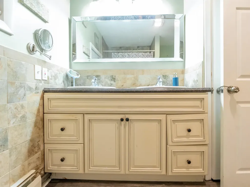 87 S Wilson Street Manchester NH 03103