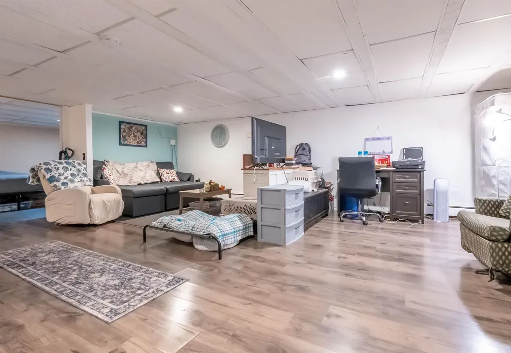 87 S Wilson Street Manchester NH 03103