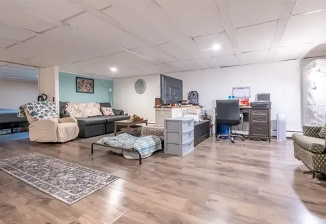 87 S Wilson Street Manchester NH 03103