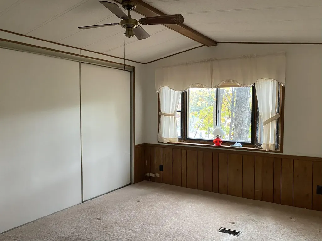 9 Paradise Street Gorham NH 03581