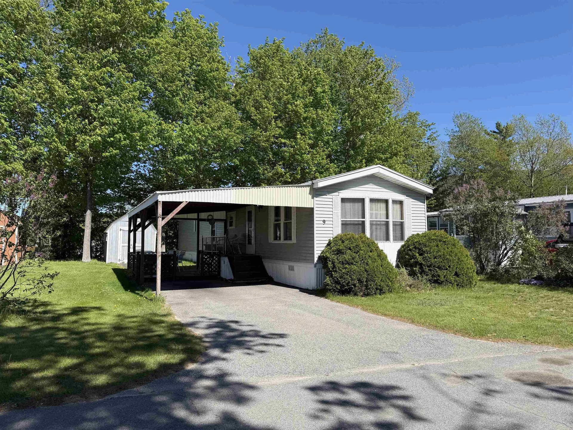 9 Paradise Street Gorham NH 03581