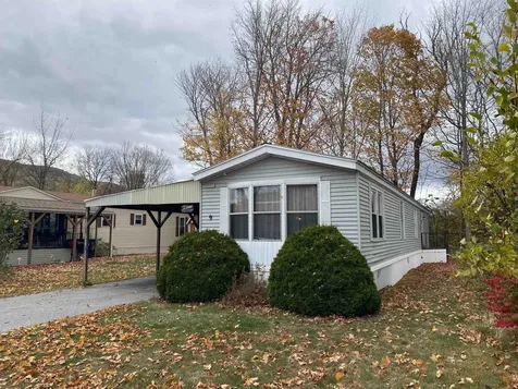 9 Paradise Street Gorham NH 03581