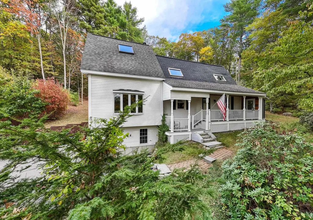 18 Adams Street Milford NH 03055