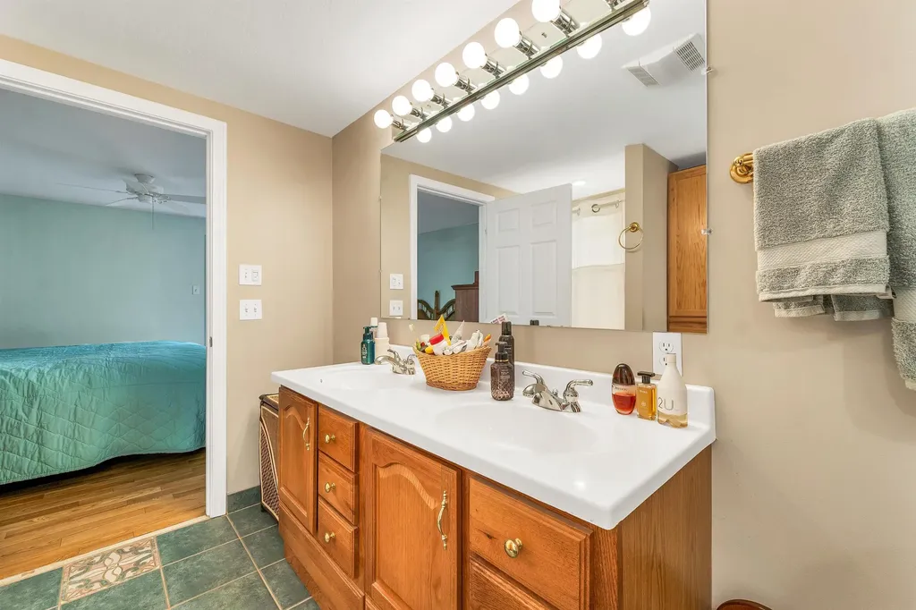 314 Stage Road Sanbornton NH 03269