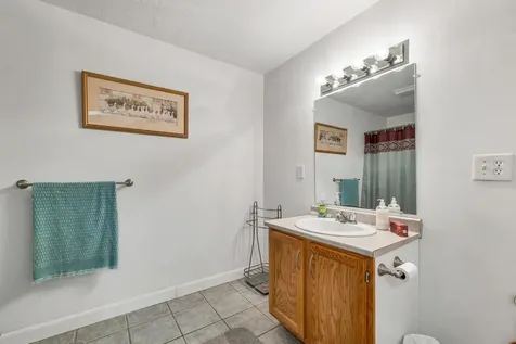 314 Stage Road Sanbornton NH 03269