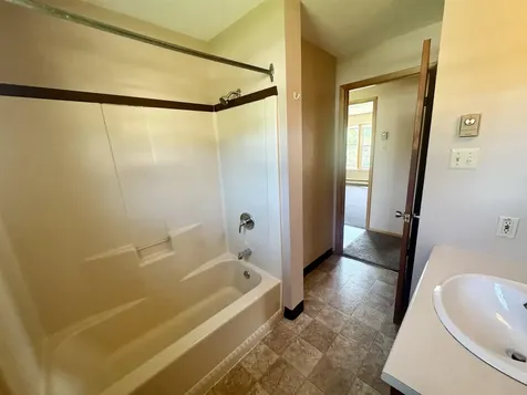 31 Central Street Hillsborough NH 03244