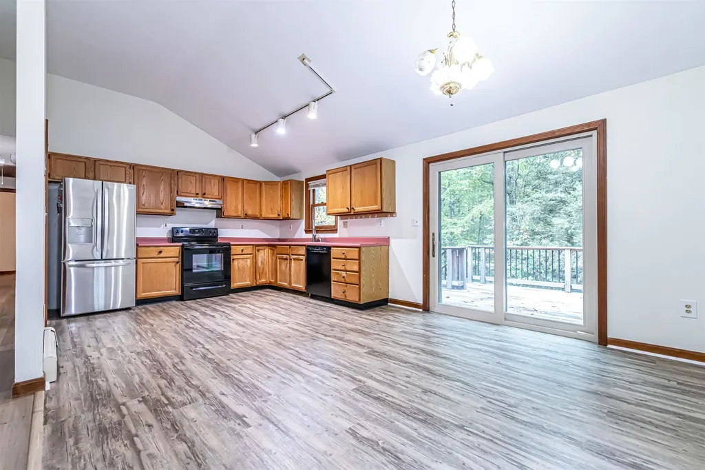 10 Merrill Lane Newmarket NH 03857