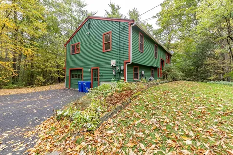 10 Merrill Lane Newmarket NH 03857