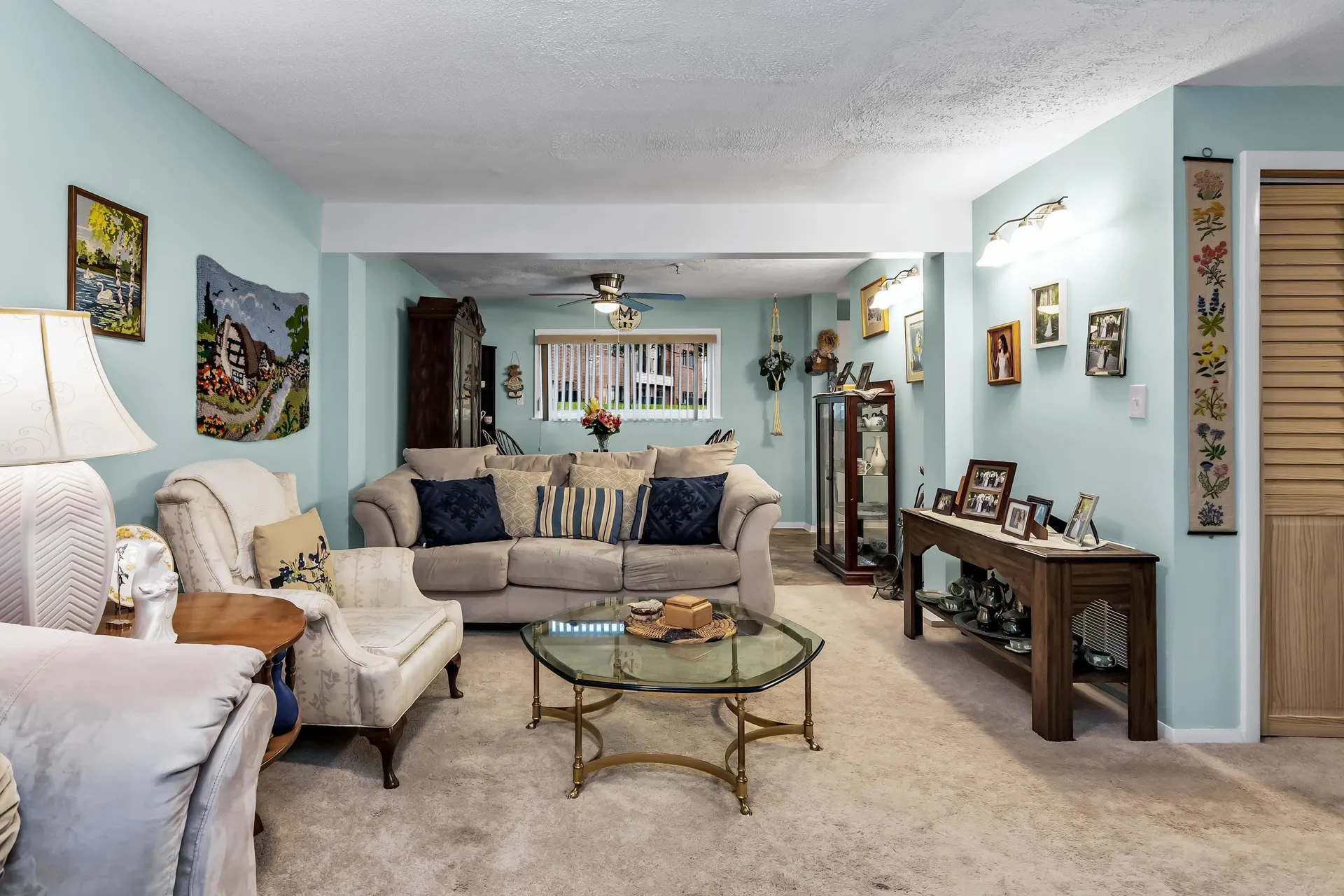 213 Abbott Farm Lane Hudson NH 03051