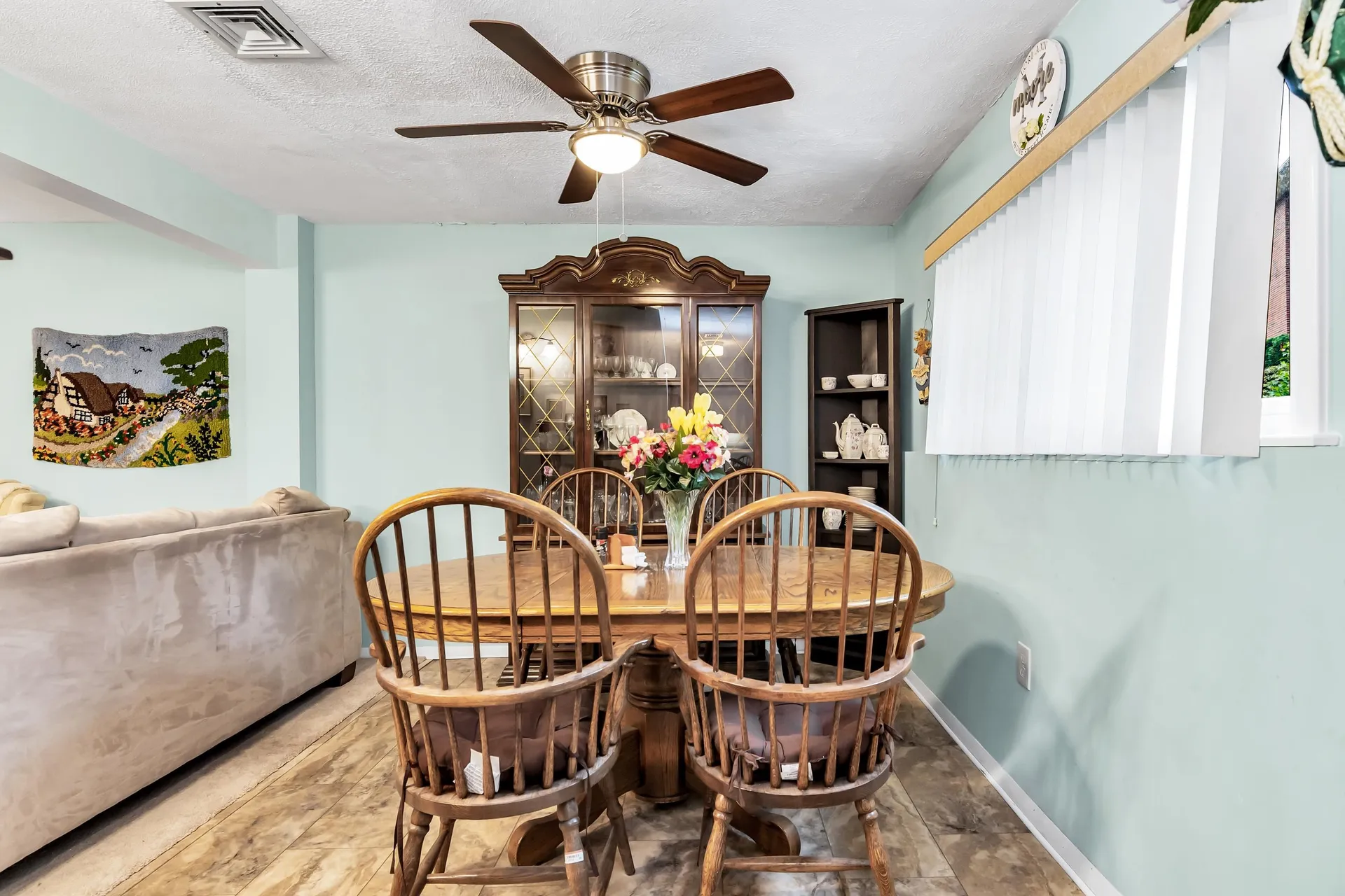 213 Abbott Farm Lane Hudson NH 03051