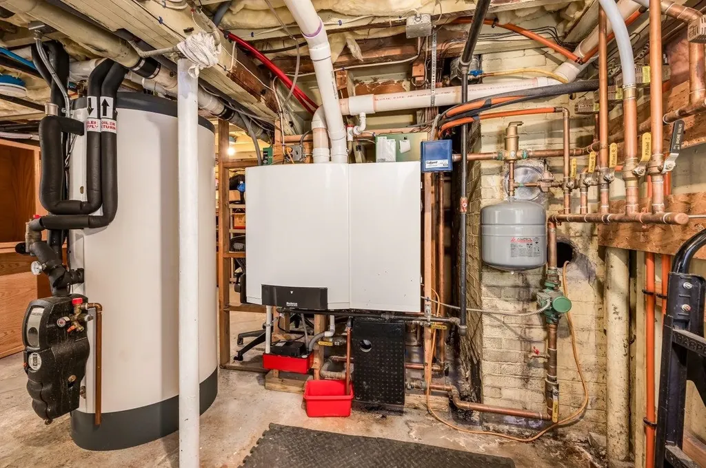 12 Thompson Lane Durham NH 03824