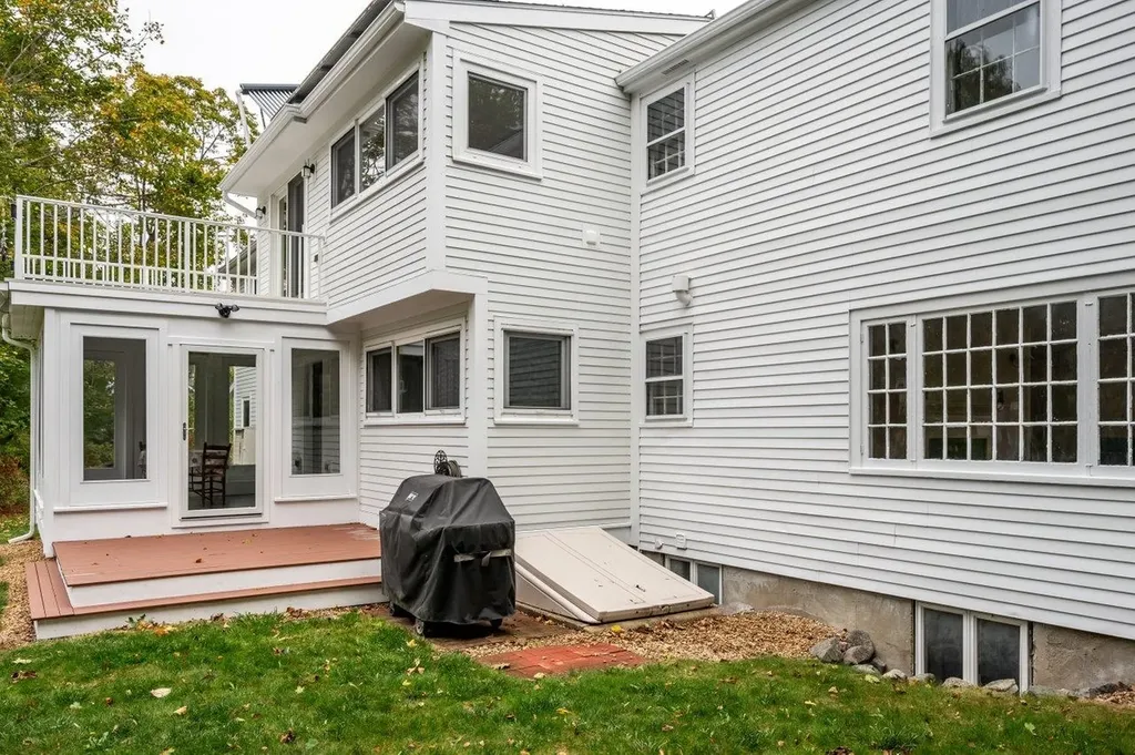 12 Thompson Lane Durham NH 03824