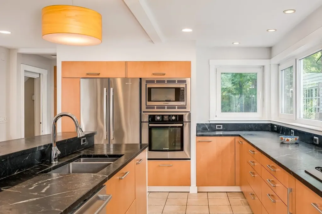 12 Thompson Lane Durham NH 03824