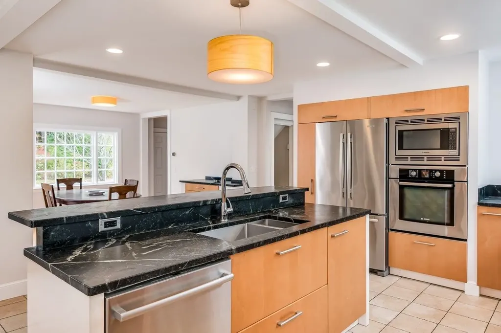 12 Thompson Lane Durham NH 03824