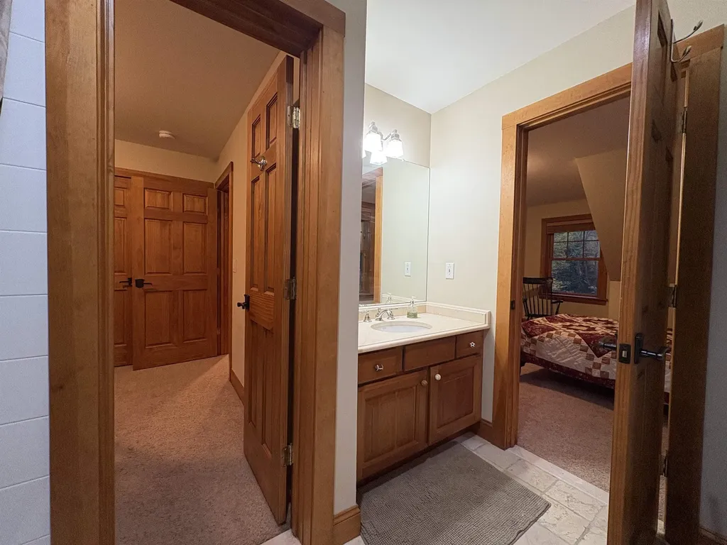 695 Winter Street Manchester VT 05255