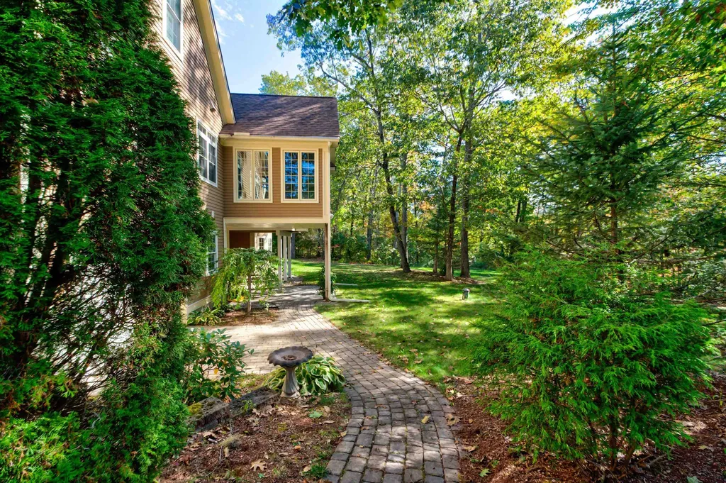 7 Buckhide Road Windham NH 03087