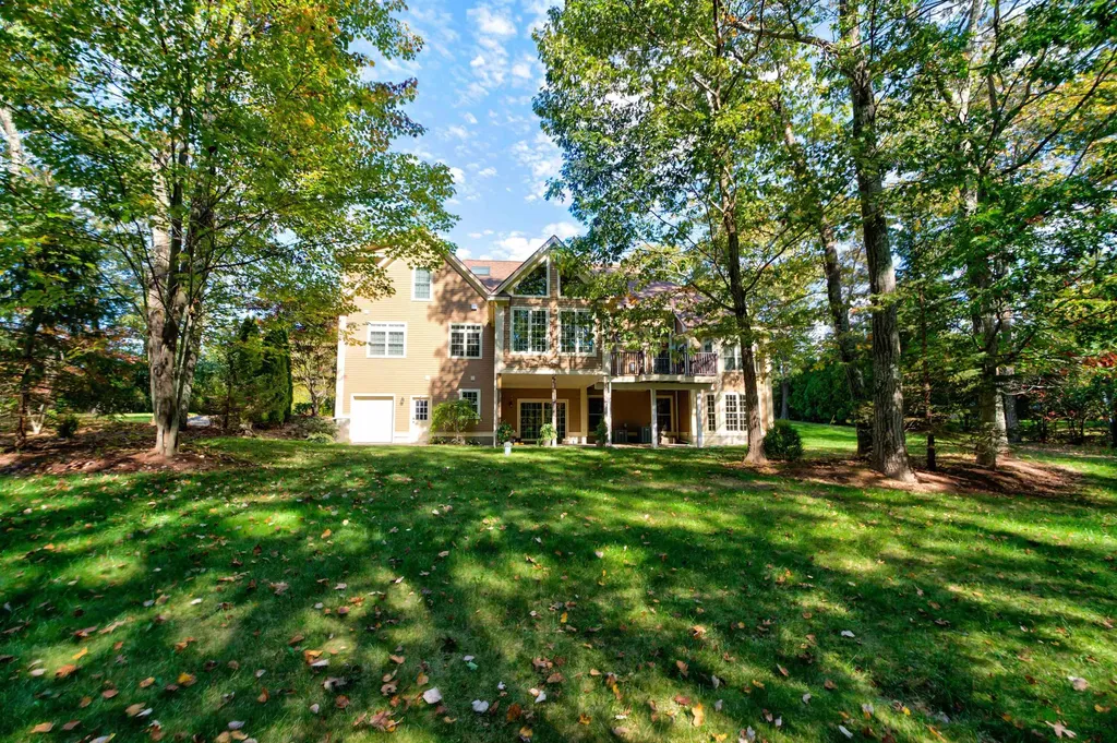 7 Buckhide Road Windham NH 03087