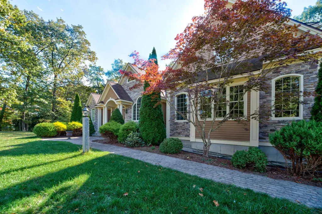 7 Buckhide Road Windham NH 03087