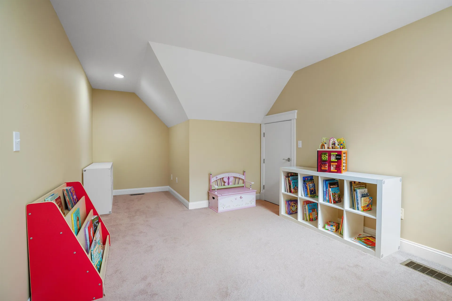 7 Buckhide Road Windham NH 03087