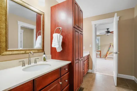 7 Buckhide Road Windham NH 03087