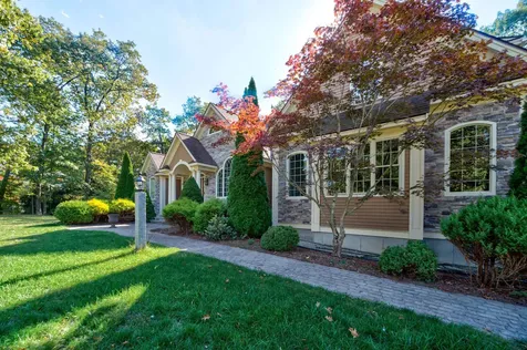 7 Buckhide Road Windham NH 03087