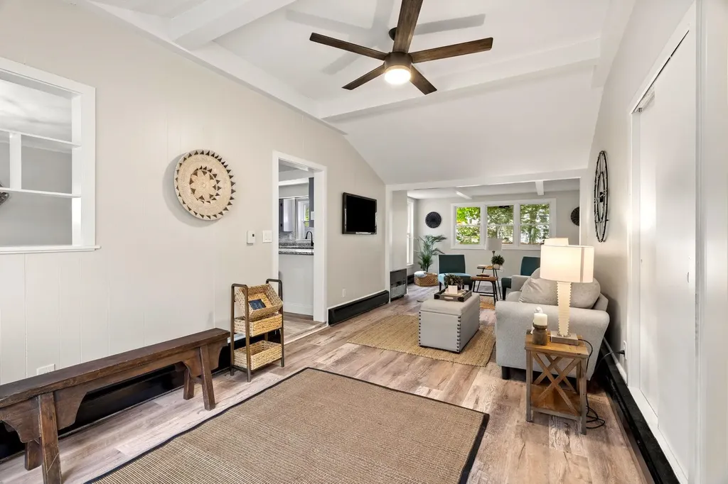 24 Fairbanks Street Manchester NH 03102