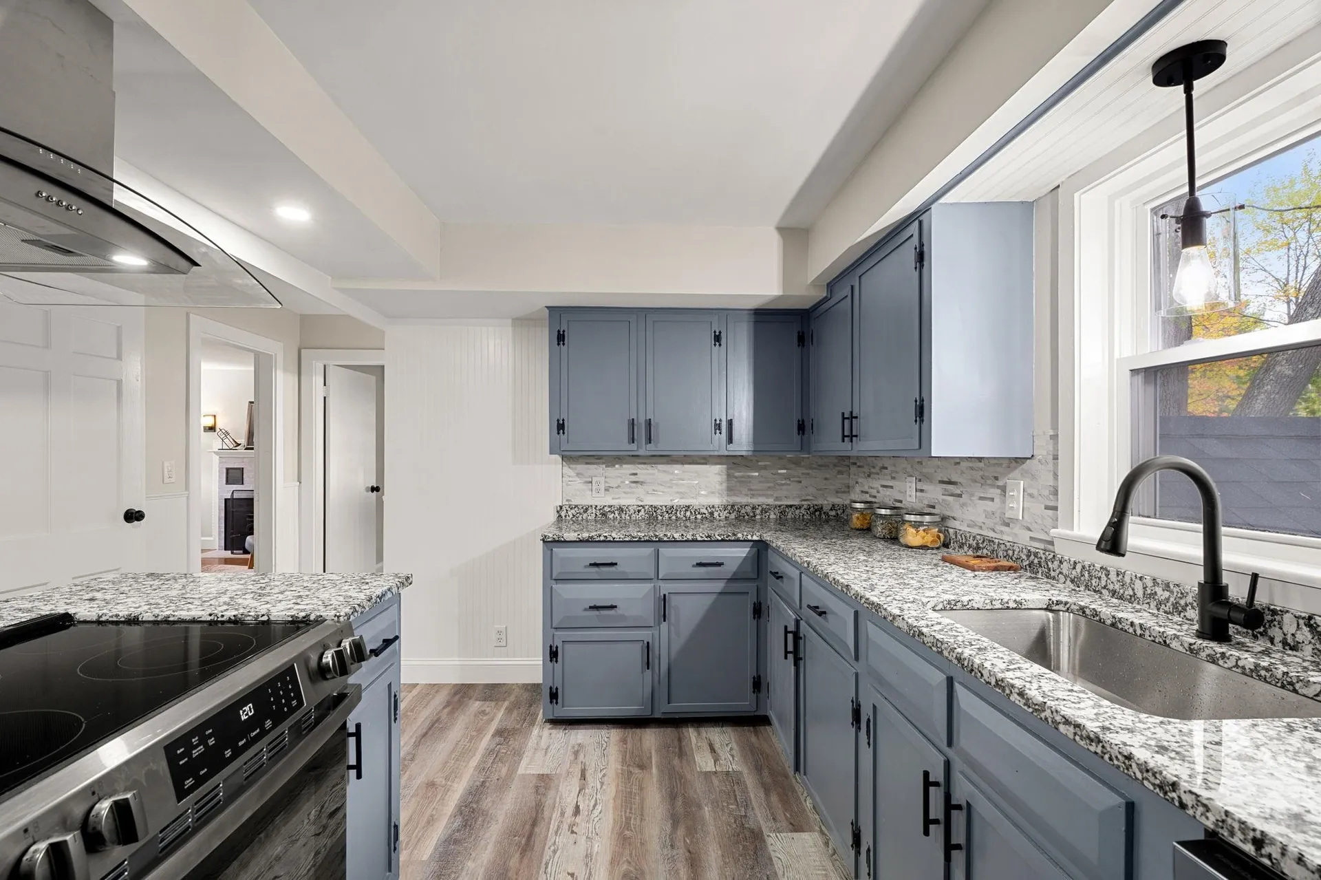 24 Fairbanks Street Manchester NH 03102