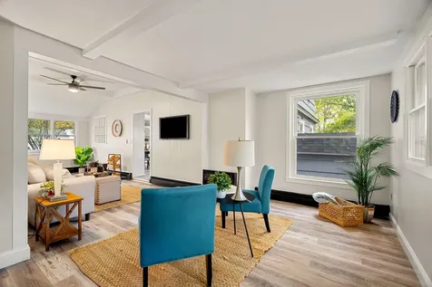 24 Fairbanks Street Manchester NH 03102