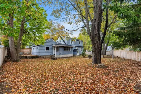 24 Fairbanks Street Manchester NH 03102