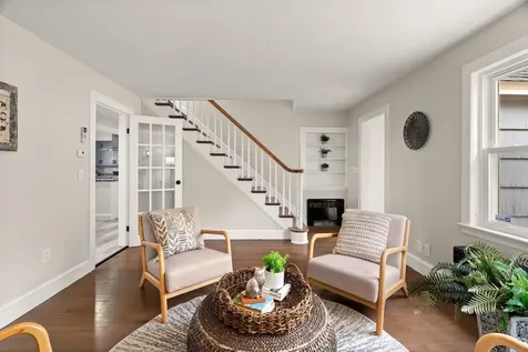 24 Fairbanks Street Manchester NH 03102