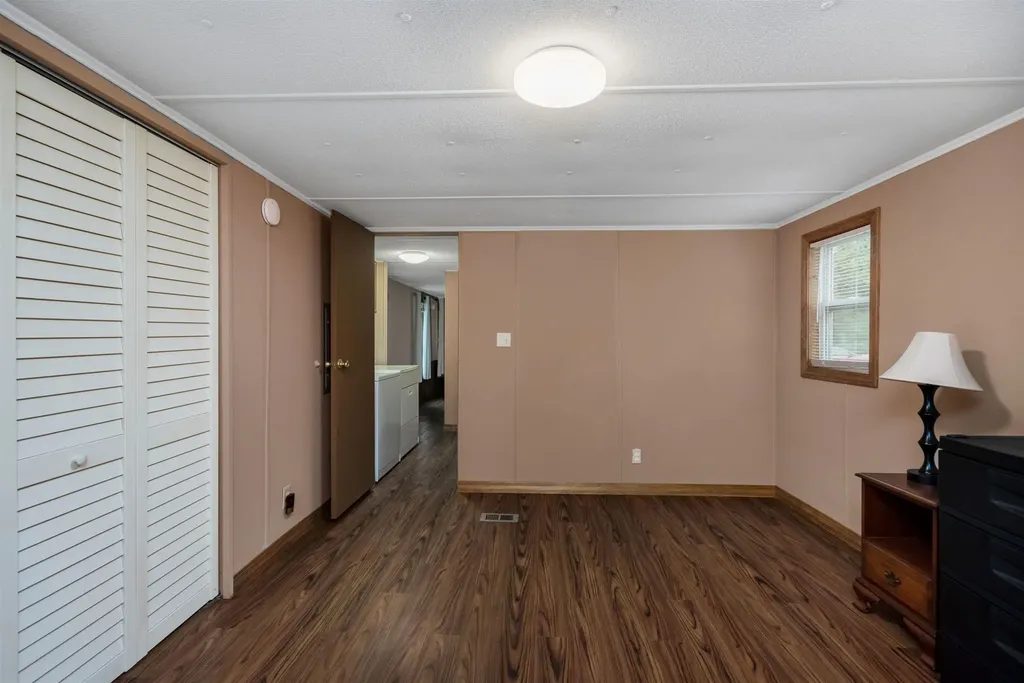 22 Cedar Lane Lee NH 03861