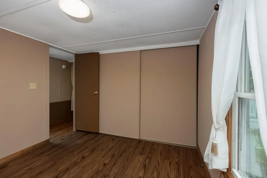 22 Cedar Lane Lee NH 03861